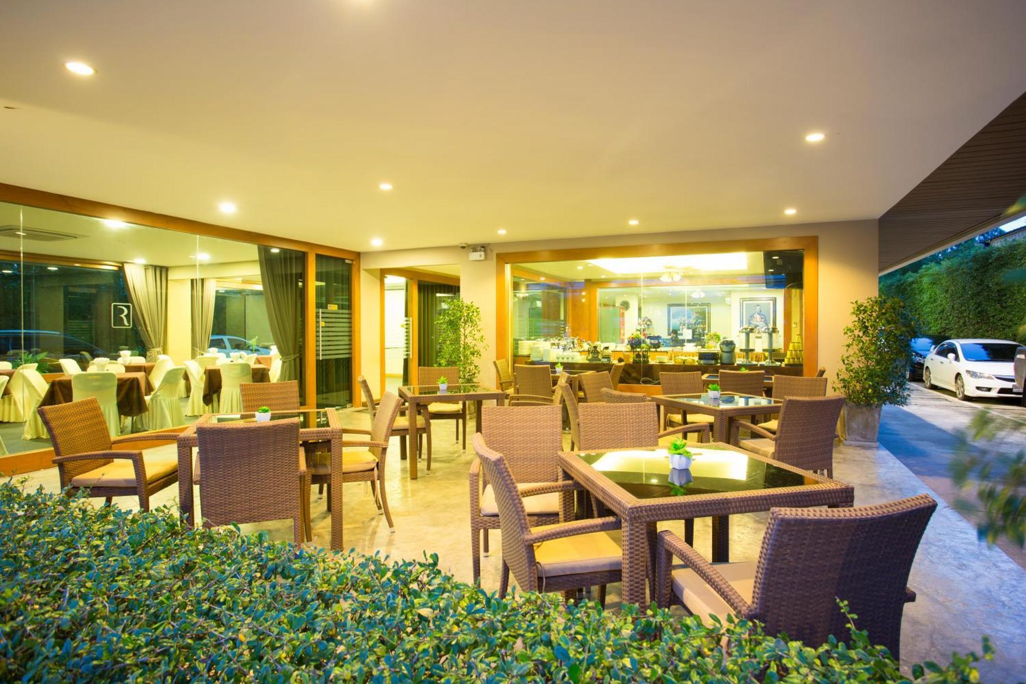 Romantic Khon Kaen Hotel Εξωτερικό φωτογραφία